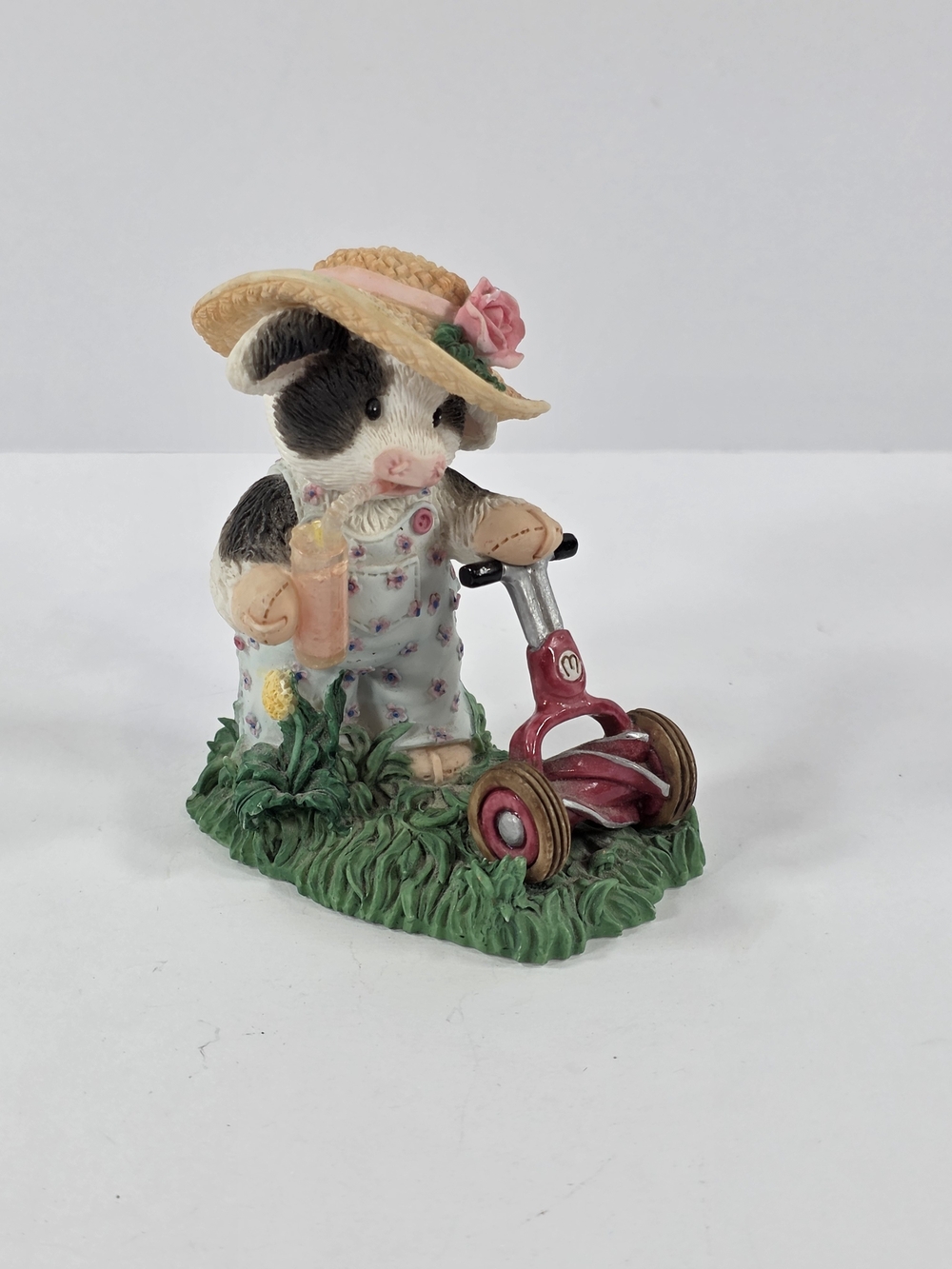 1996 Enesco Mary's Moo Moos June Mooing The Lawn Figurine 257516 Lawn Mower
